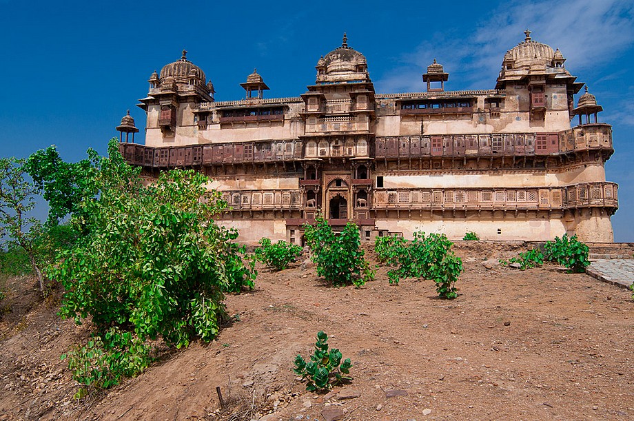 Orchha - Jahangir Mahal (Indie 2010 - zabytki i inne miejsca)
